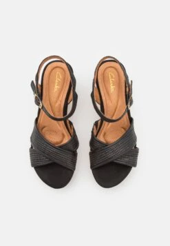 Clarks Elleri Plum - Sandalen Met Plateauzool - Black 13 Clarks Elleri Plum - Sandalen Met Plateauzool - Black -Clarks 00473e688ffe4de38443fbc70ca45b2e