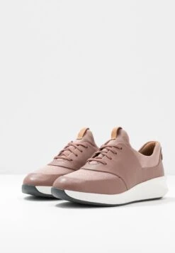 Un Rio Lace - Sneakers Laag - Dark Blush -Clarks 06feb095aff44255845d0484427fb463