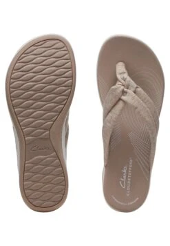 Clarks Arla Kaylie 2-D - Teensandalen - Beige -Clarks 070ea4de336f443996b0a5a10cf537b4