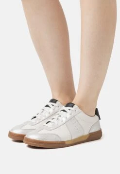 Clarks Craftmatch - Sneakers Laag - White/Silver