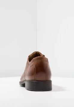 Clarks Tilden Walk - Veterschoenen - Dark Tan -Clarks 0b4fbb5dde4c4b9ca947c74eb763a8cc