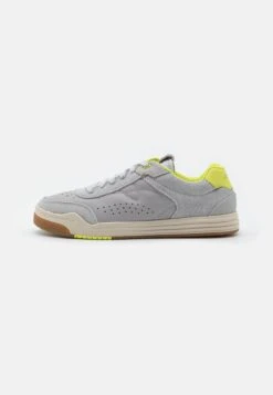Clarks Cica 2.0 O Unisex- Sneakers Laag - Grey Combi