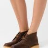Clarks Originals Desert Boot - Sportieve Veterschoenen - Beeswax