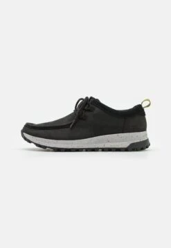 Clarks Atl Trek Wally - Sportieve Veterschoenen - Black