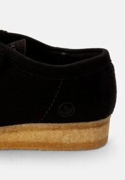 Clarks Originals Wallabee - Sportieve Veterschoenen - Black Vegan 17 Clarks Originals Wallabee - Sportieve Veterschoenen - Black Vegan -Clarks 1a71576d4b3b467bbf0e857f65a4d06c