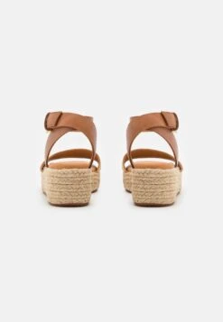 Clarks Kimmei Ivy - Sandalen Met Plateauzool - Dark Tan Combi -Clarks 1e9f6ae12294474b897267e179b33f2a