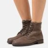 Clarks Memi Lace - Veterboots - Taupe -Clarks 28be22a7b501482e8c8790550e678646