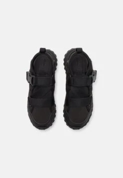Clarks Atltrek Strap - Instappers - Black -Clarks 36c82a9ea1344a7bae6aaec6a9cf755e