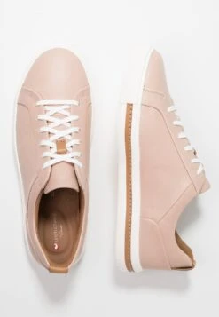 Clarks Un Maui Lace - Sneakers Laag - Nude -Clarks 37fb0c648e2f43ca956b0c4b5a4163d6