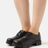 Clarks Teala Lace - Veterschoenen - Black -Clarks 4616bb767cfc41909fcd10e88eecf4bd