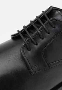 Clarks Craftdean Lace - Veterschoenen - Black -Clarks 4894b2454a264b40915b23c182aca356