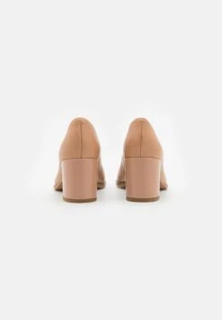 Clarks Freva Court - Klassieke Pumps - Praline -Clarks 4a32da725a4340759c1b2aa886882c18