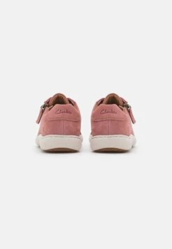 Clarks Nalle Lace - Sneakers Laag - Rose -Clarks 51606467757b43e4be70ed13af743393