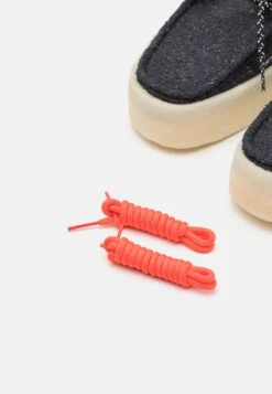 Clarks Originals Wallabeecup Low - Instappers - Black -Clarks 555f9c35ad924d87bd63b6e59bf03211