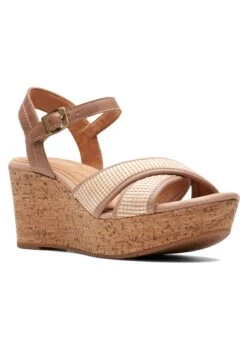 Clarks Elleri Plum - D - Sandalen Met Sleehak - Beige / Brown -Clarks 567de4346a1041ce8abea33c26d88754