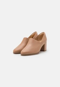 Clarks Freva - Klassieke Pumps - Praline 10 Clarks Freva - Klassieke Pumps - Praline -Clarks 5f5ffbb6b3e24dee8b7239ddaefd5d7f