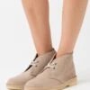 Clarks Originals Desert Boot - Sportieve Veterschoenen - Sand