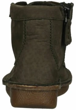 Clarks Veterboots - Dark Olive Nub -Clarks 6431736556234bf794e63e80e501e6c7