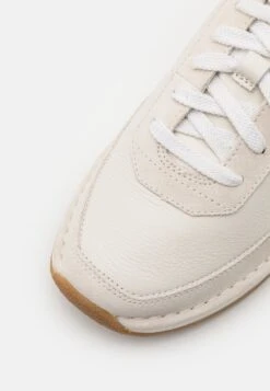 Clarks Craftrun Lace - Sneakers Laag - White -Clarks 8de8790a5faa49d58447b3b3db5aba7c