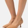 Clarks Violet Rae - Klassieke Pumps - Camel