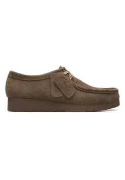Clarks Wallabeeevosh - D - Sportieve Veterschoenen - Olive Suede
