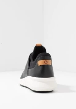 Un Rio Lace - Sneakers Laag - Black -Clarks 9918dfb7d1f0493ab09716a39f8d40a6
