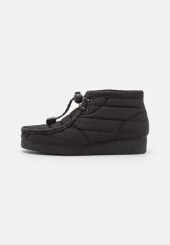 Clarks Originals Wallabee- Korte Laarzen - Black Quilted -Clarks 9d19e2c28022432db32112f723669ce3