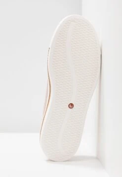 Clarks Un Maui Lace - Sneakers Laag - Nude -Clarks a6e569c908164378add821b0e7038650