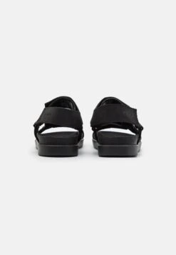 Clarks Sunder Range - Outdoorsandalen - Black -Clarks a91aa082ce5f4bb9914f793446712258