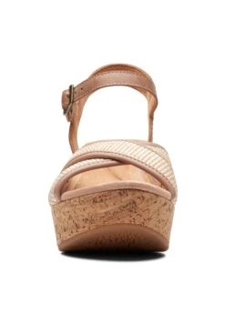 Clarks Elleri Plum - D - Sandalen Met Sleehak - Beige / Brown -Clarks aadffec431ac4d31951c495f2b5bb59e