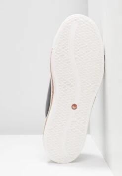 Clarks Un Maui Lace - Sneakers Laag - Black 15 Clarks Un Maui Lace - Sneakers Laag - Black -Clarks b418b056074445188cc94b93648eee43