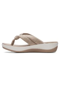 Clarks Arla Kaylie 2-D - Teensandalen - Beige