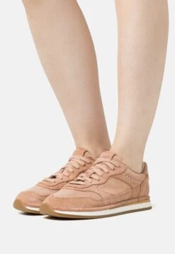Clarks Craftrun- Sneakers Laag - Warm Beige