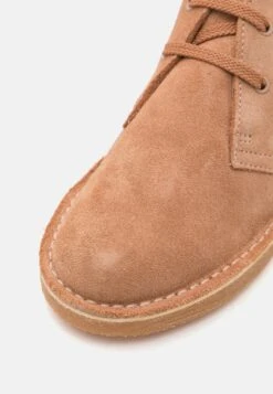 Clarks Desert Boot Unisex - Sportieve Veterschoenen - Beige -Clarks ce9d95161f294c32b799fe6e169fce36