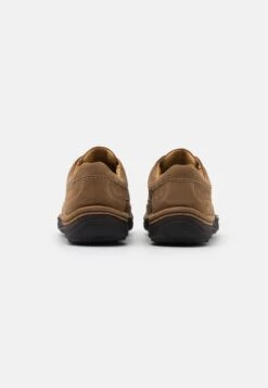 Clarks Nature Three - Sportieve Veterschoenen - Dark Sand -Clarks d7f57d40e18b4fadb01549ae3e43e783