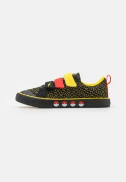 Clarks Pokemon Foxing Mist Unisex - Sneakers Laag - Black