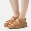 Clarks Torhill Seam - Sandalen Met Plateauzool - Light Tan -Clarks e12a7f5737b2420d9e53ee3bc2b2be4f