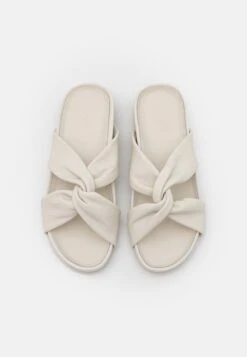 Clarks Pure Twist - Muiltjes - White -Clarks ea12bd8569d54e11bc03b829cd9df65b