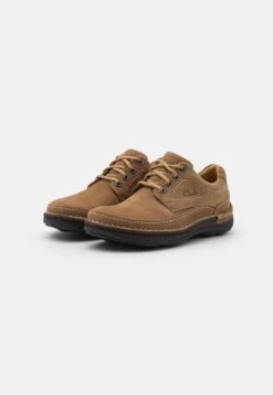 Clarks Nature Three - Sportieve Veterschoenen - Dark Sand -Clarks f2d3c543c53341c6952af9e84792c064