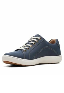Clarks Nalle Lace - Sneakers Laag - Navy Nubuck -Clarks f563cc2a1aa54b66a79f493616bcb359